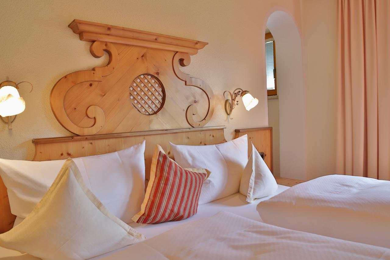 Haus Waldheim Bed and Breakfast Tux Buitenkant foto