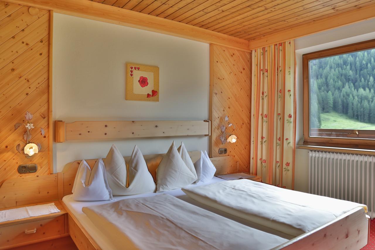 Haus Waldheim Bed and Breakfast Tux Buitenkant foto