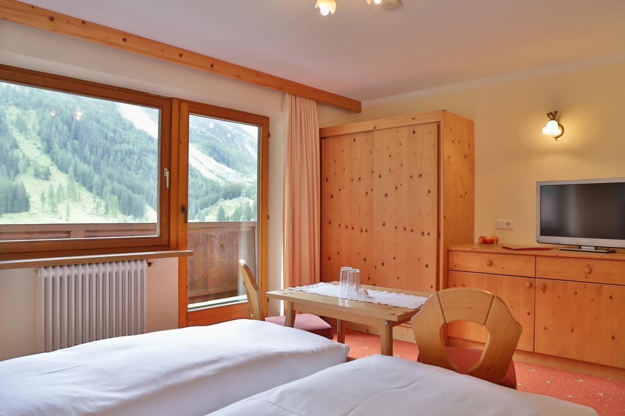 Haus Waldheim Bed and Breakfast Tux Buitenkant foto